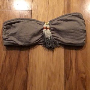 Strapless bandeau bikini top